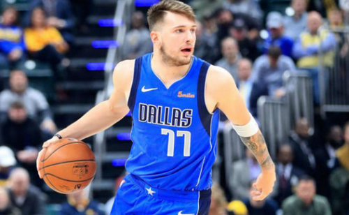  东契奇大号三双独行侠客场掀翻卫冕冠军